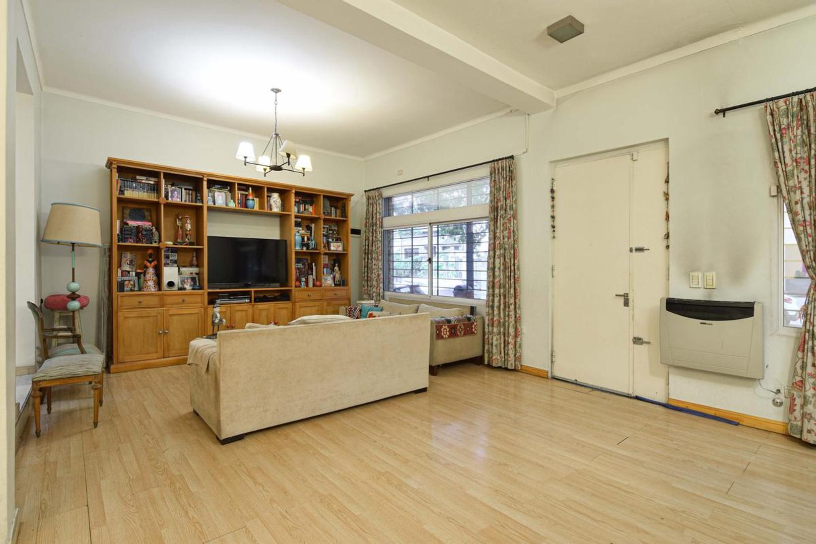 CASA - VENTA - 4 AMB - SUITE - TERRAZA - PARRILLA - BELGRANO R