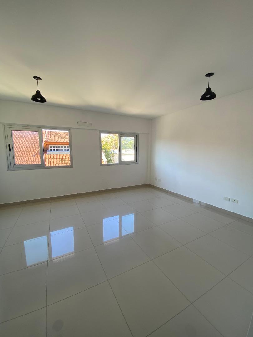 EXCELENTE DPTO DE 1 AMB CON COCHERA  OPCION SIN COCHERA