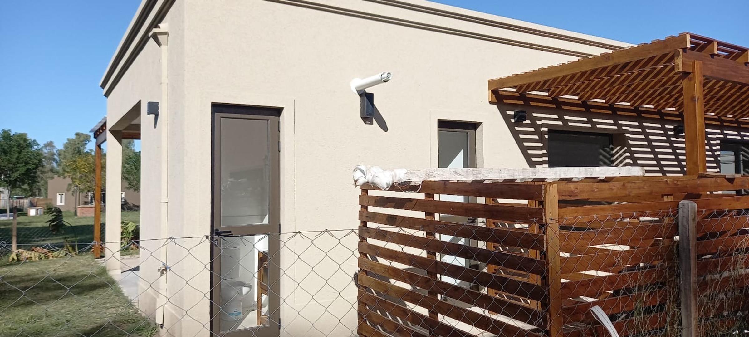 Casa en Alquiler en Santo Tomas, USD 1.300