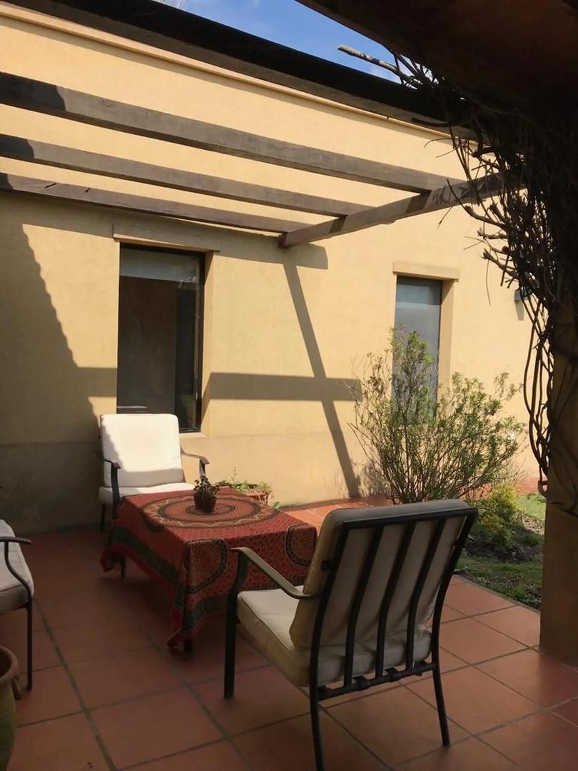 Residencia en CAMPOS DE ROCA I