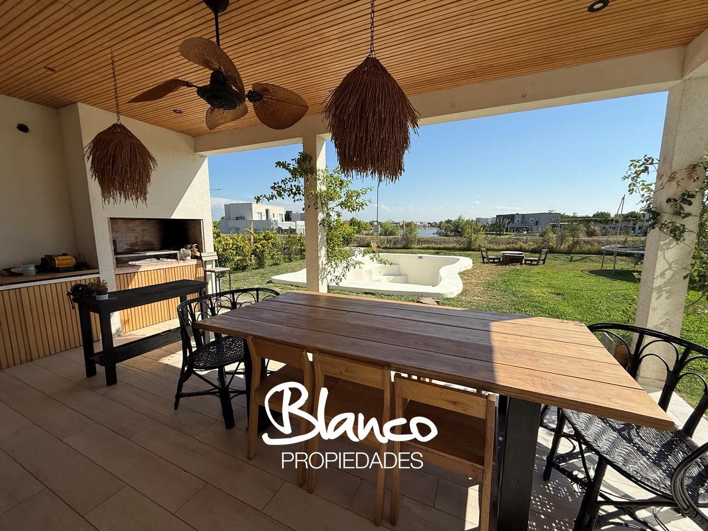 Puertos del Lago - Riberas 100