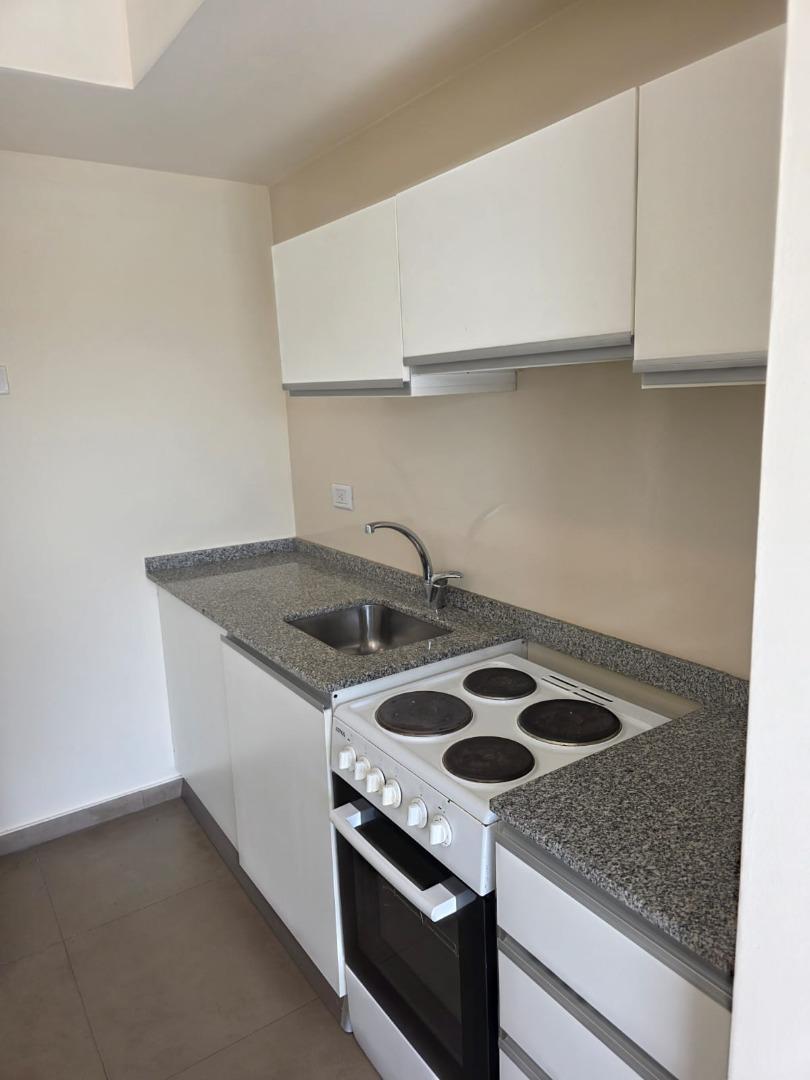 Departamento en Alquiler en Nuestra Señora De Lourdes, $ 360.000