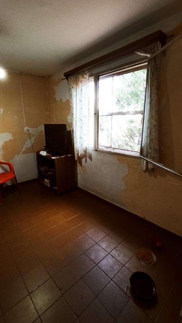 Camino Moron 22 , Piso 1