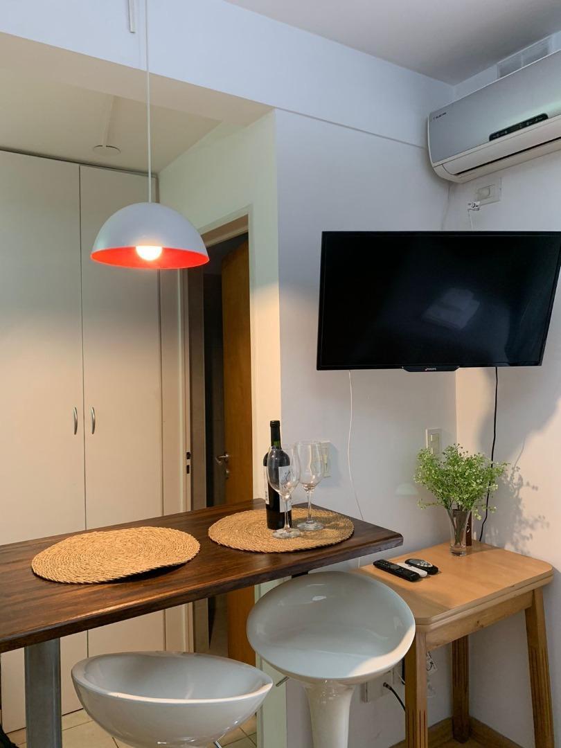 Av Luis María Campos 100