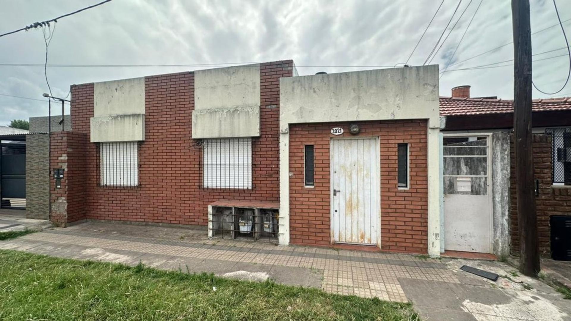 Depto Tipo Casa 3 ambientes con 1 baño