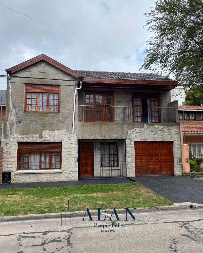 Casa en Alquiler de 4 dormitorios