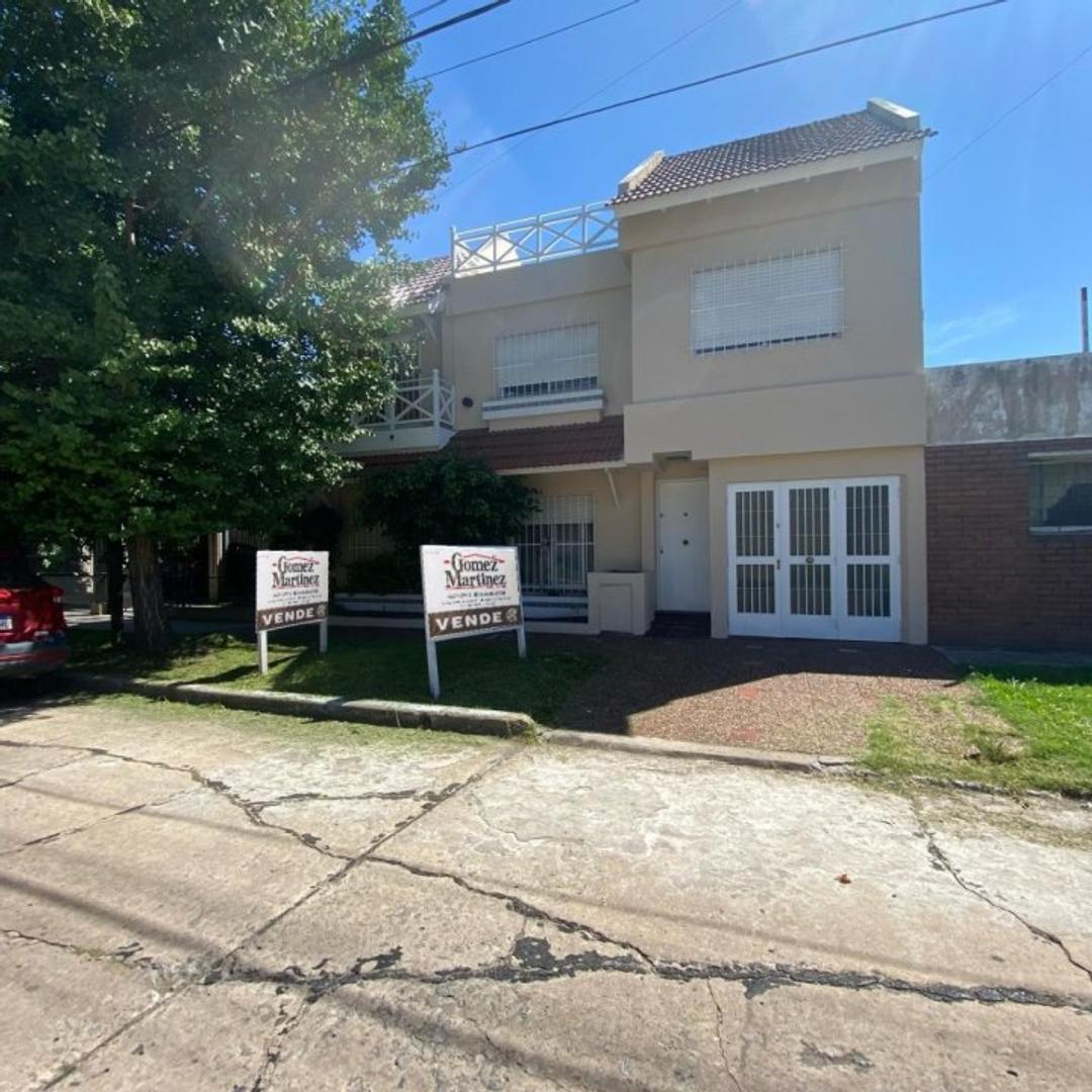 Castelar Chalet Ph 4 Dormitorios