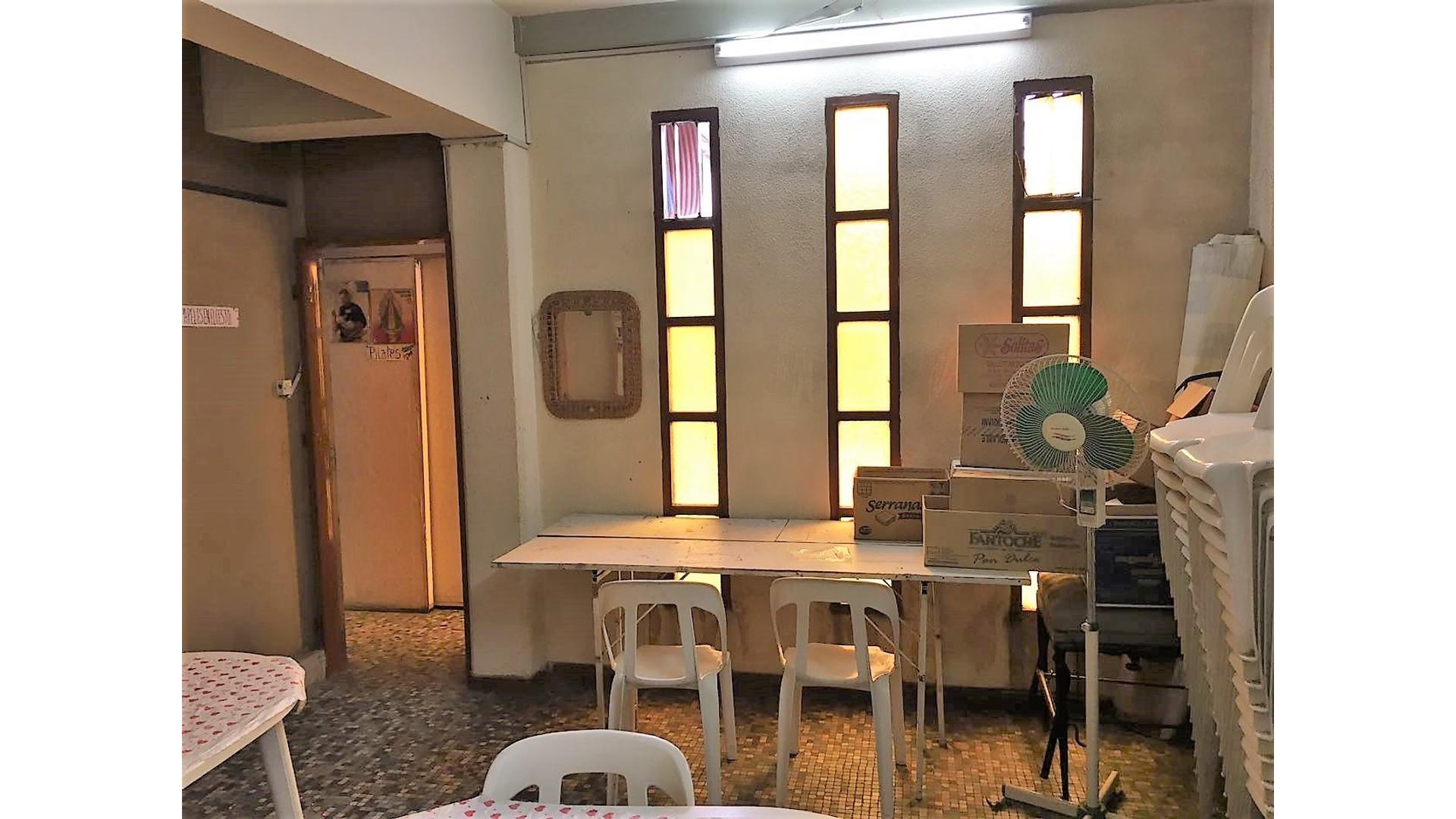 LOCAL 8.66 X 20 MTS. AV. ADER Y PERITO MORENO - ESCUCHA OFER