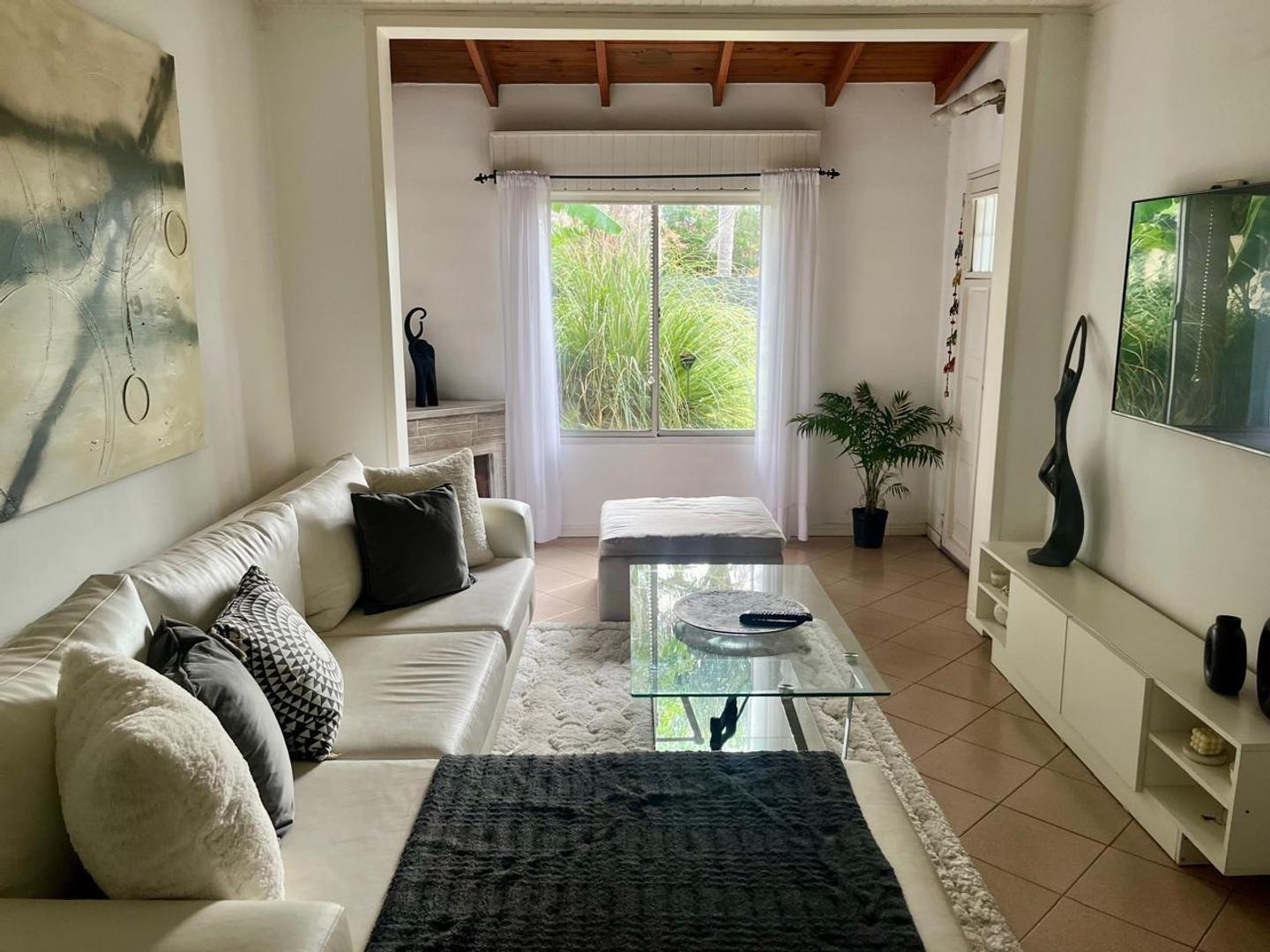 Casa en Venta en Castelar Sur, USD 170.000