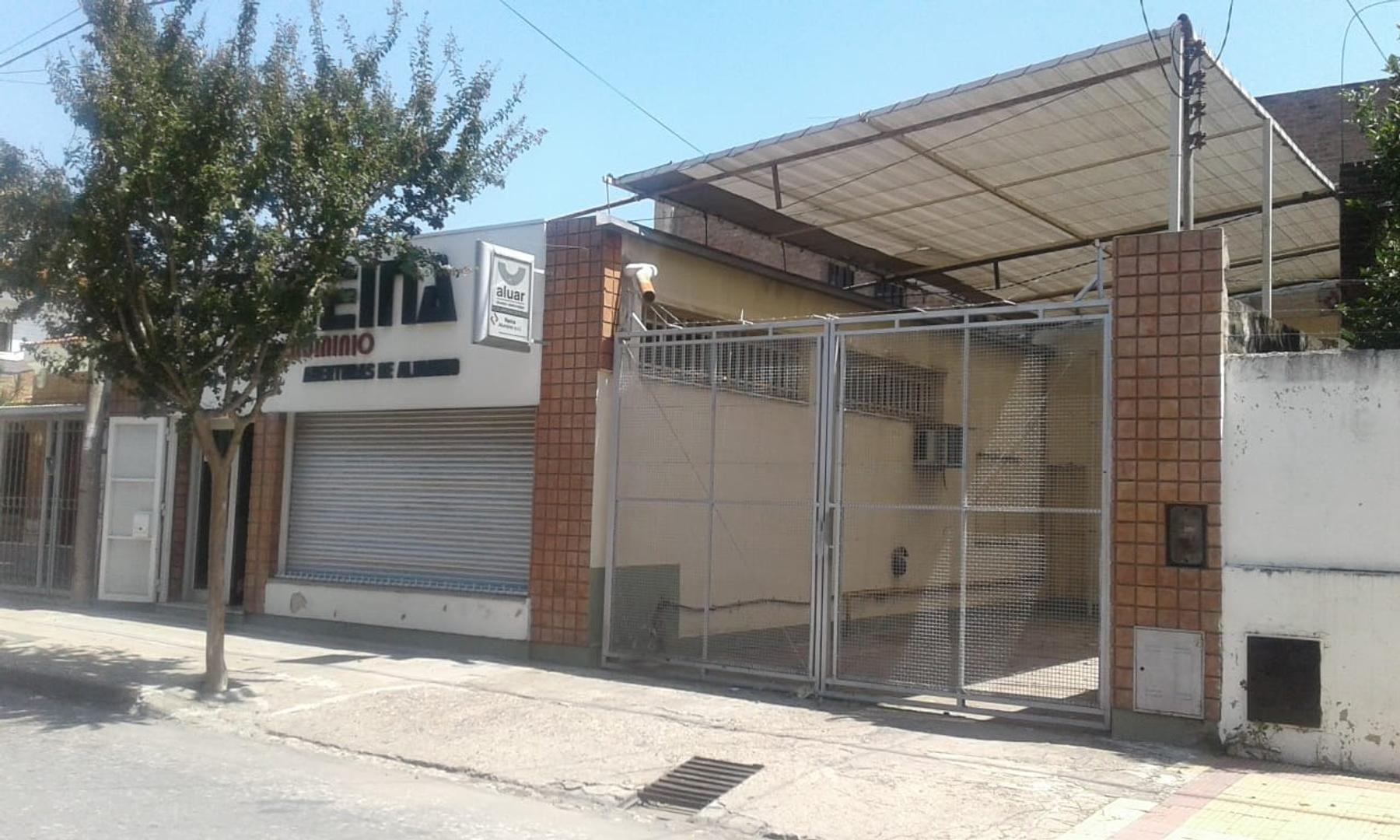 B° Pueyrredón P. Luis Monti 2400 Galpón + oficinas Rec menor