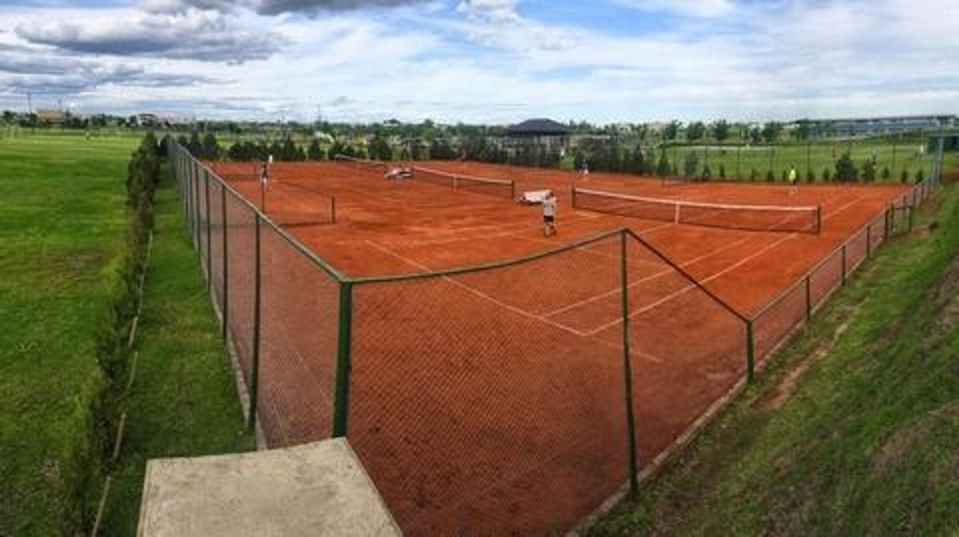 Casa en Venta en El Canton, USD 115.000