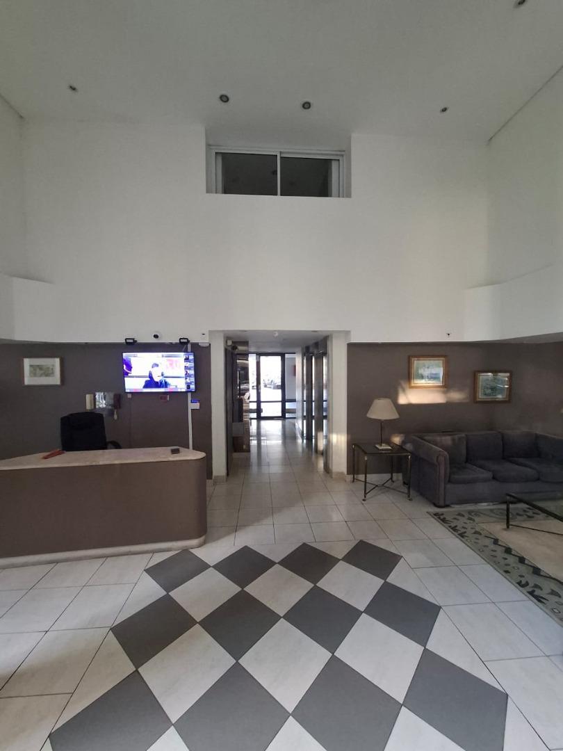 Vicente Fidel Lopez 100, Piso 2