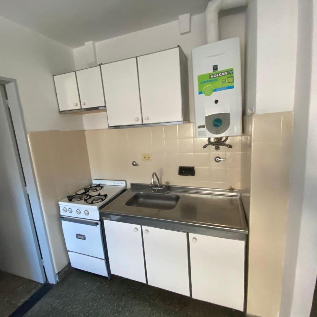 ALQUILA DPTO 1 DORMITORIO