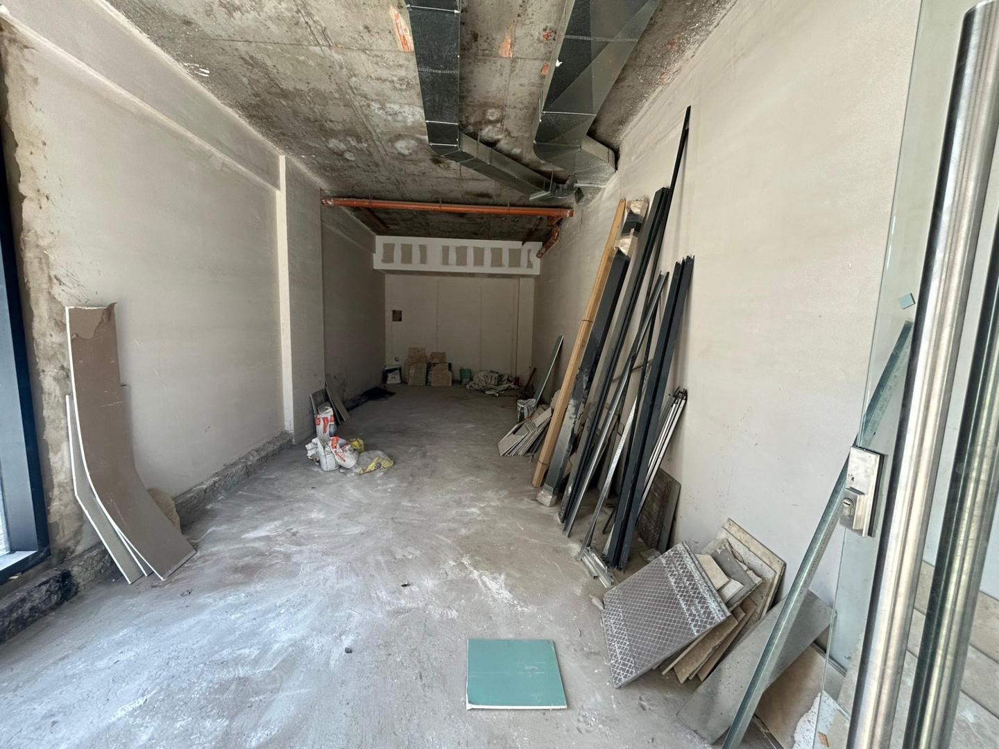 Local en Alquiler en Del Viso, USD 550