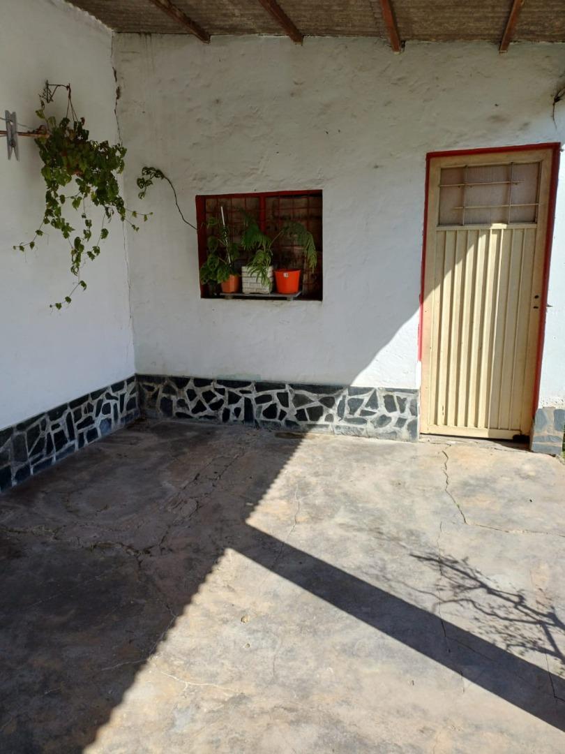 Casa en Venta con 4 cocheras