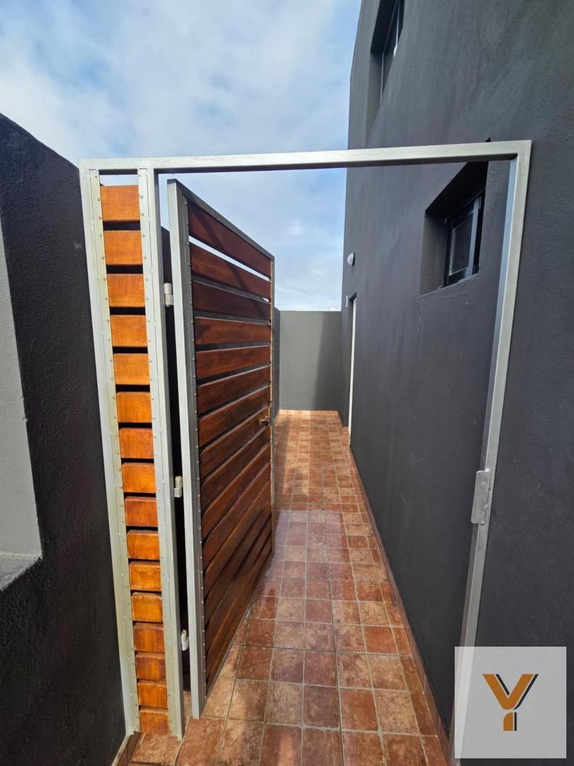Depto Tipo Casa 3 ambientes con 1 baño