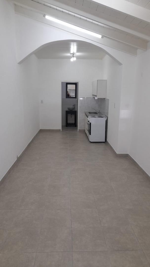Departamento en Alquiler en Villa Ballester, $ 400.000