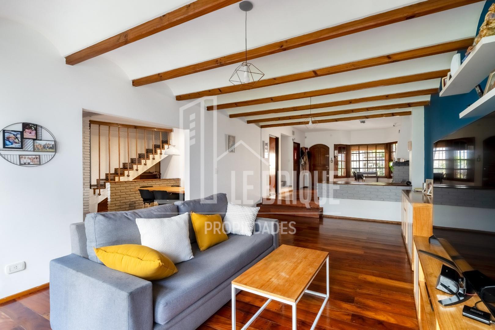 Casa en Venta al Este