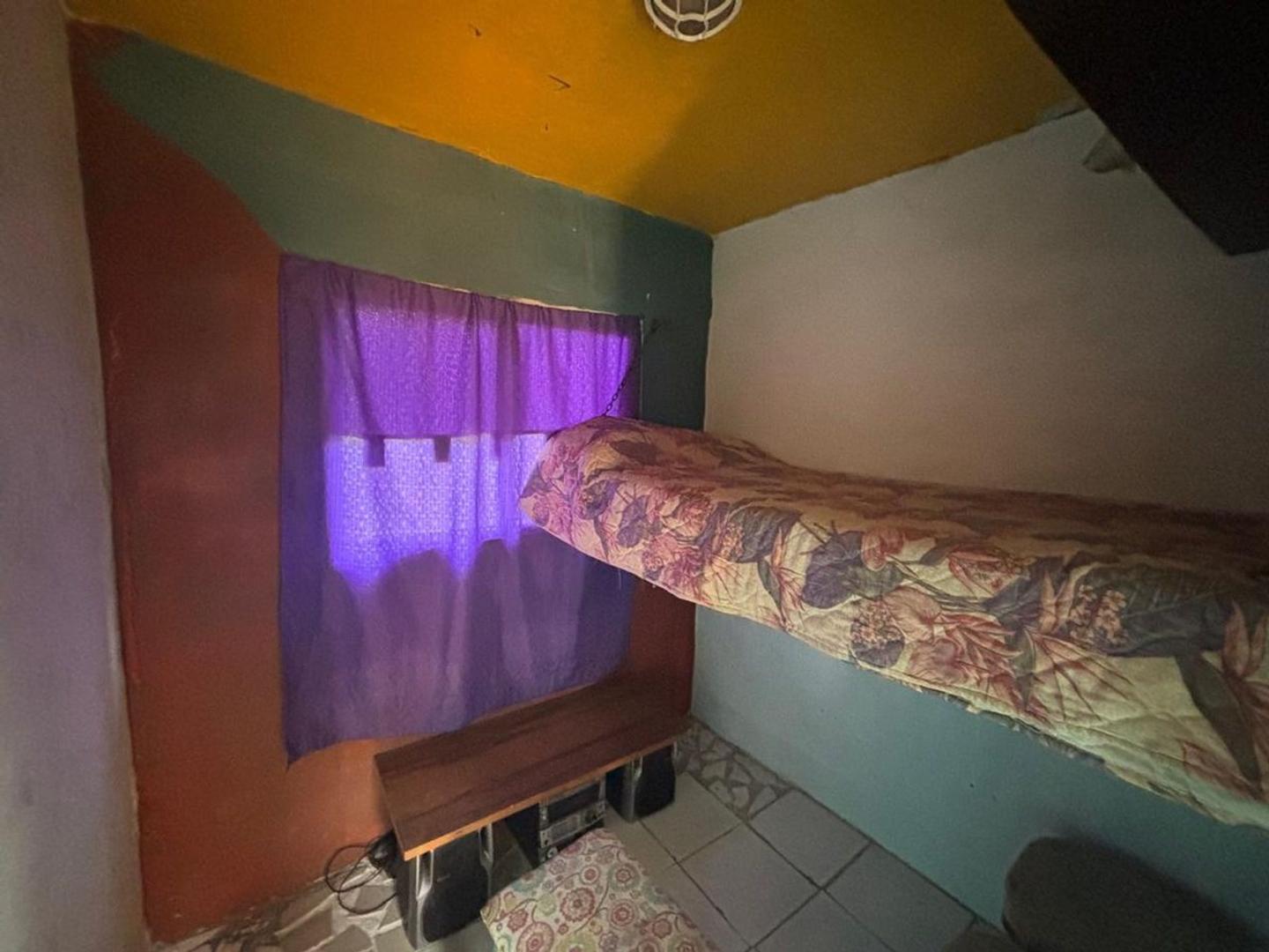 Casa 3 ambientes con 1 baño