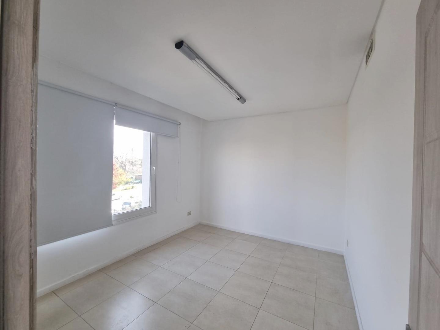 Jc4332117 Boulevard Del Mirador 500