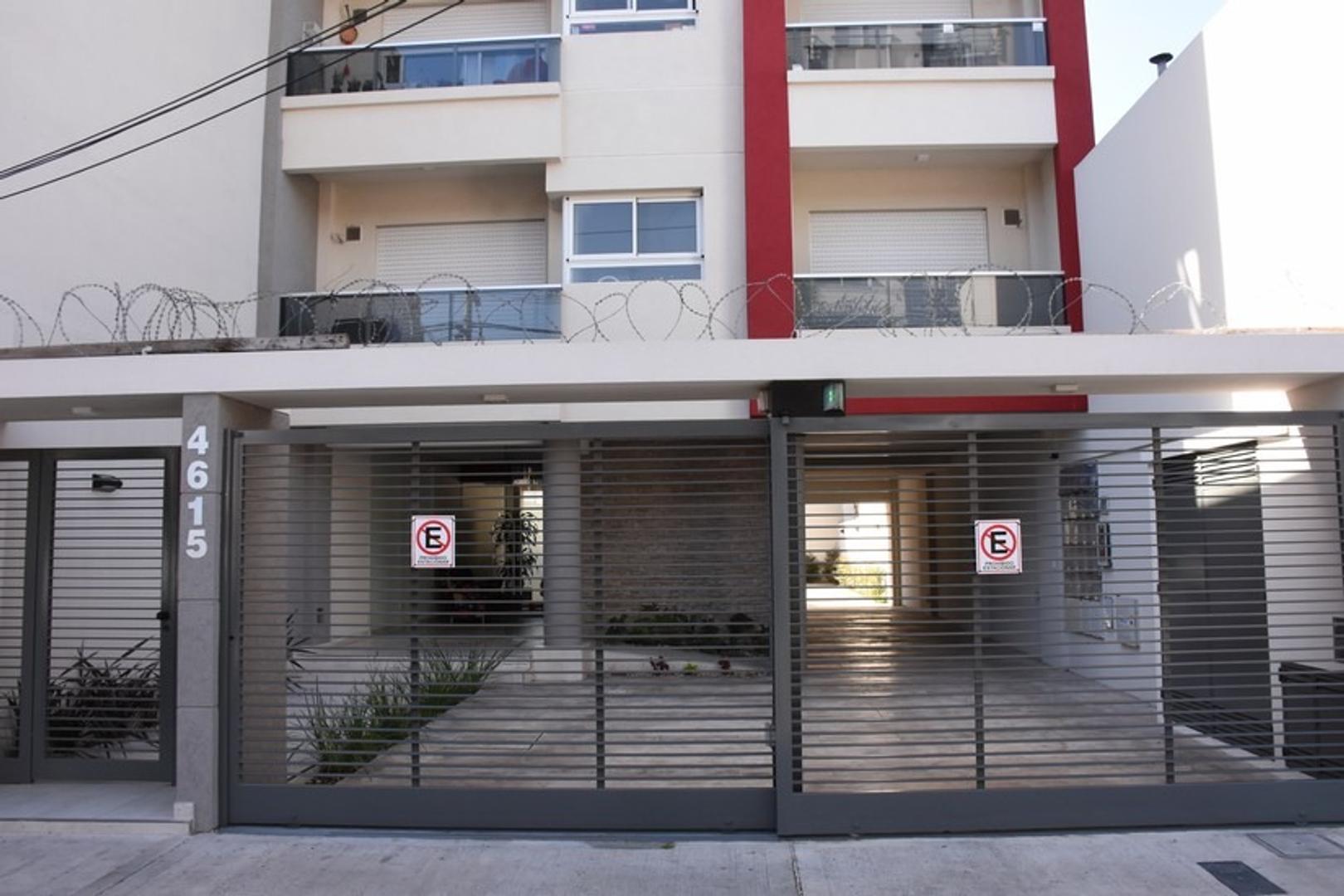 Moderno semipiso 3 ambientes a estrenar en el centro de Case