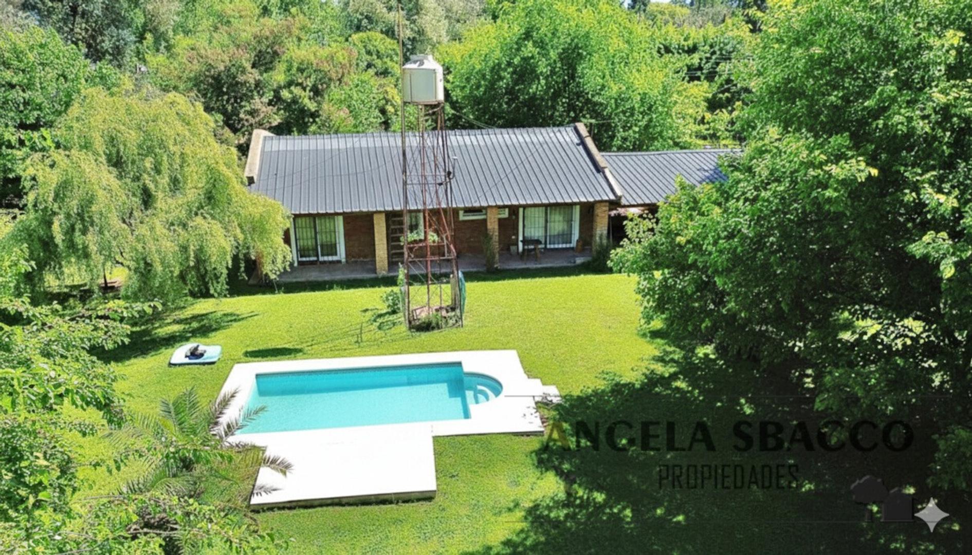 Hermosa Casa en Barrio Parque Jularo. RESERVADA