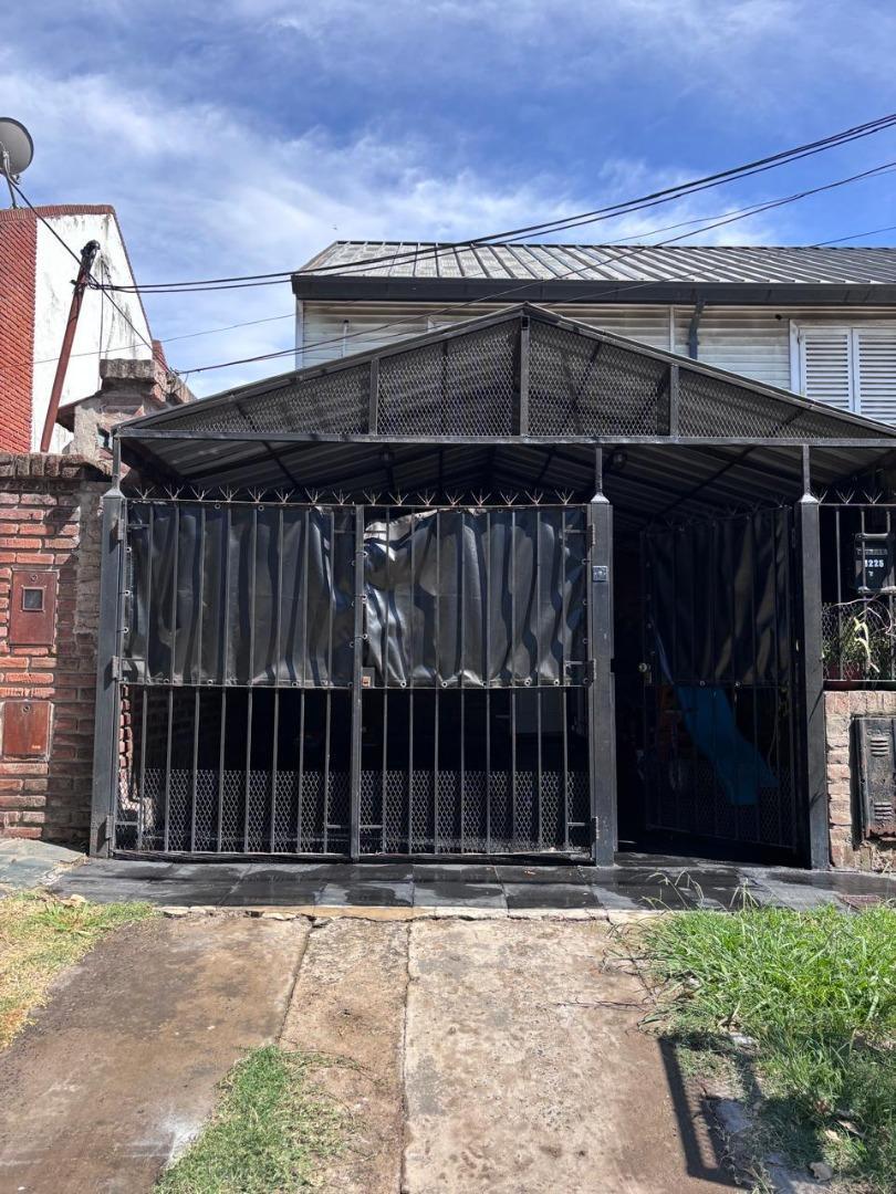 HERMOSO DUPLEX 3 AMBIENTES + PLAYROOM