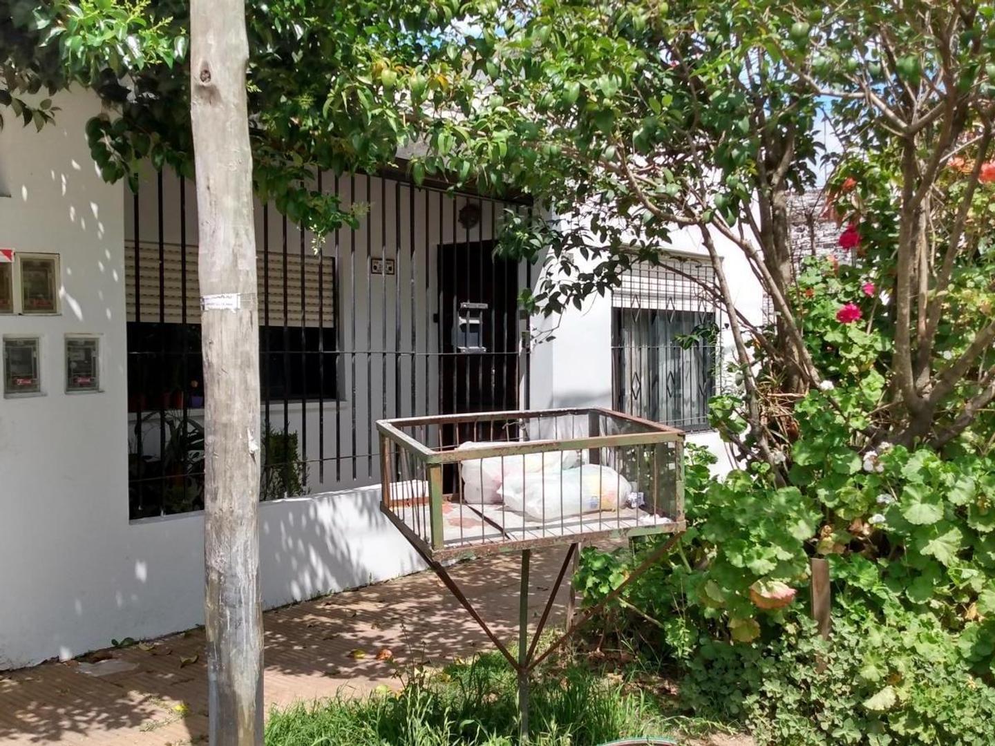Depto Tipo Casa en Venta con 1 cochera