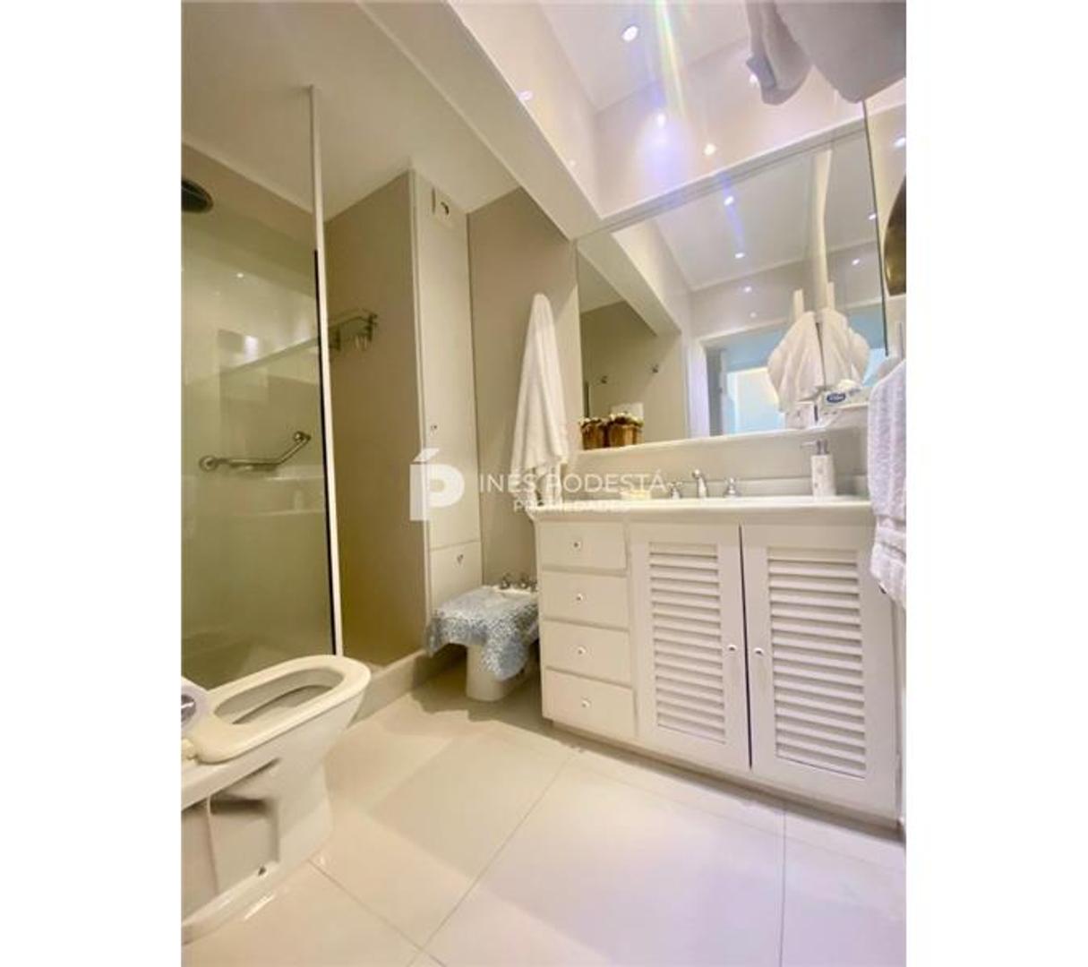 DEPARTAMENTO 3 AMBIENTES - MANSA, PUNTA DEL ESTE