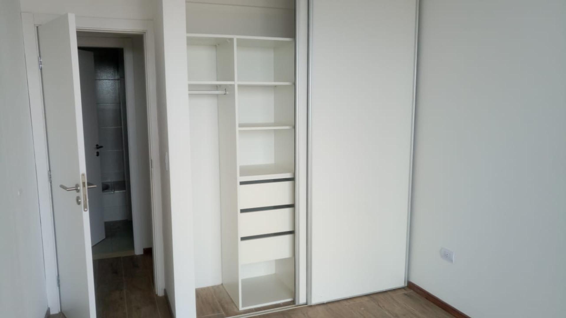 Departamento 3 ambientes con 2 baños