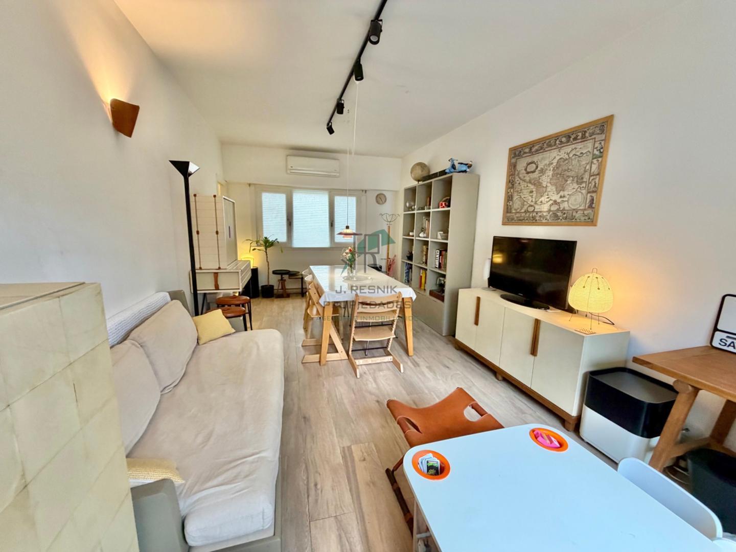 Entre Rios 1100, Piso 1