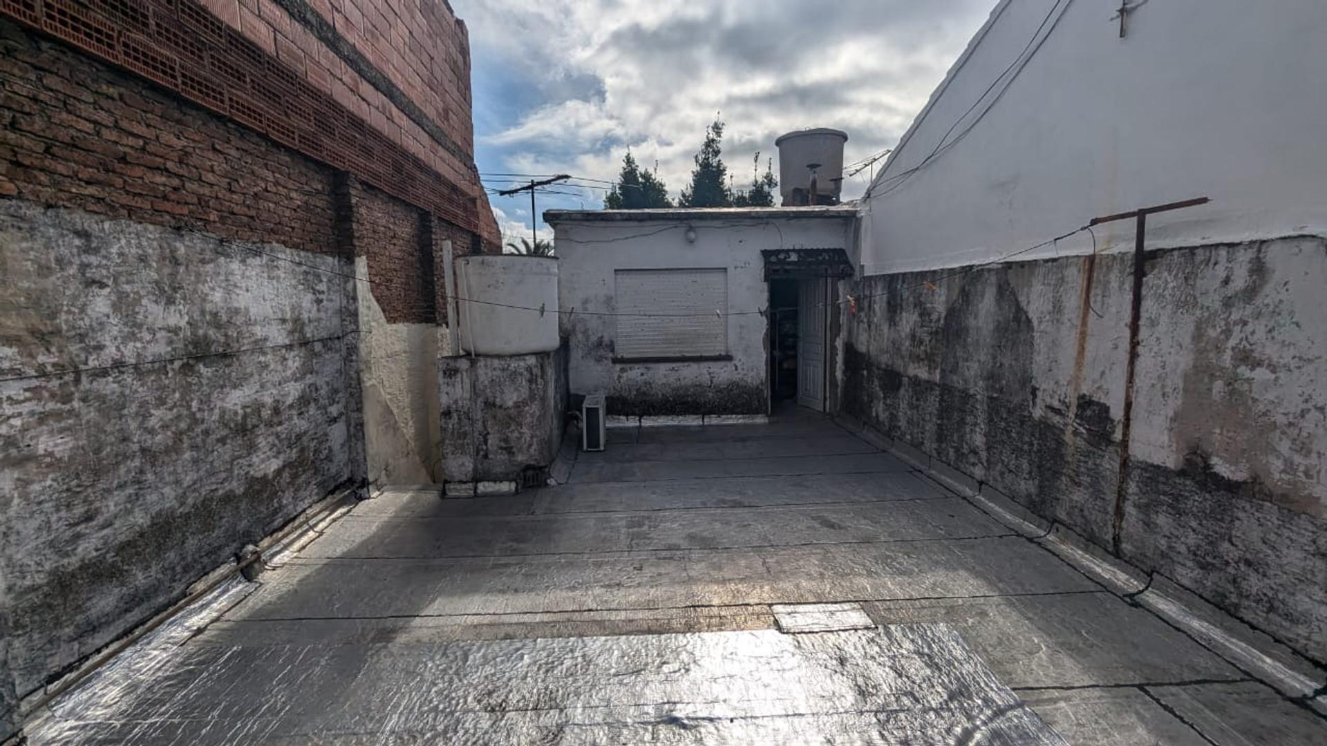 Casa en Venta en Lanus Oeste, USD 49.900