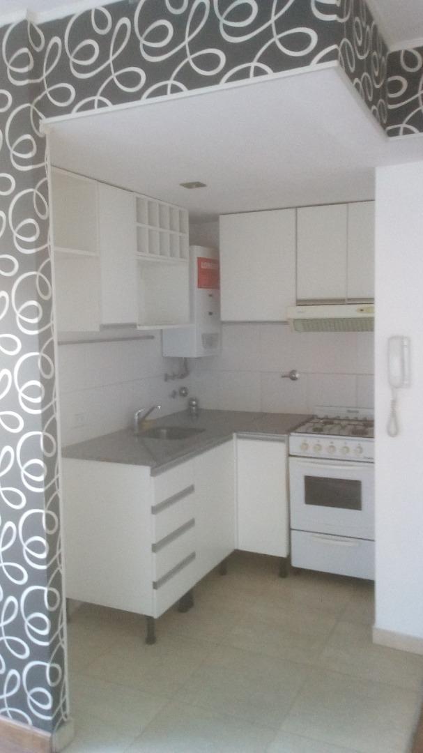 3 De Febrero 2818 , Piso 3