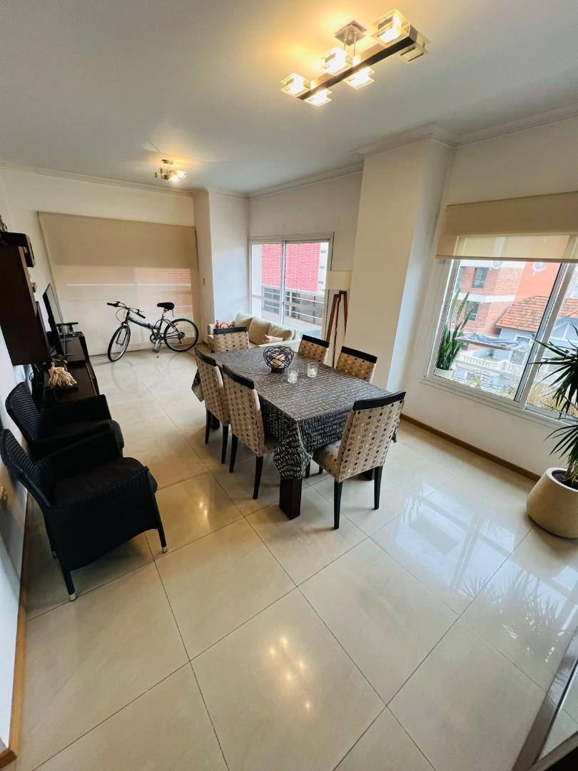 Departamento 4 ambientes con 3 baños