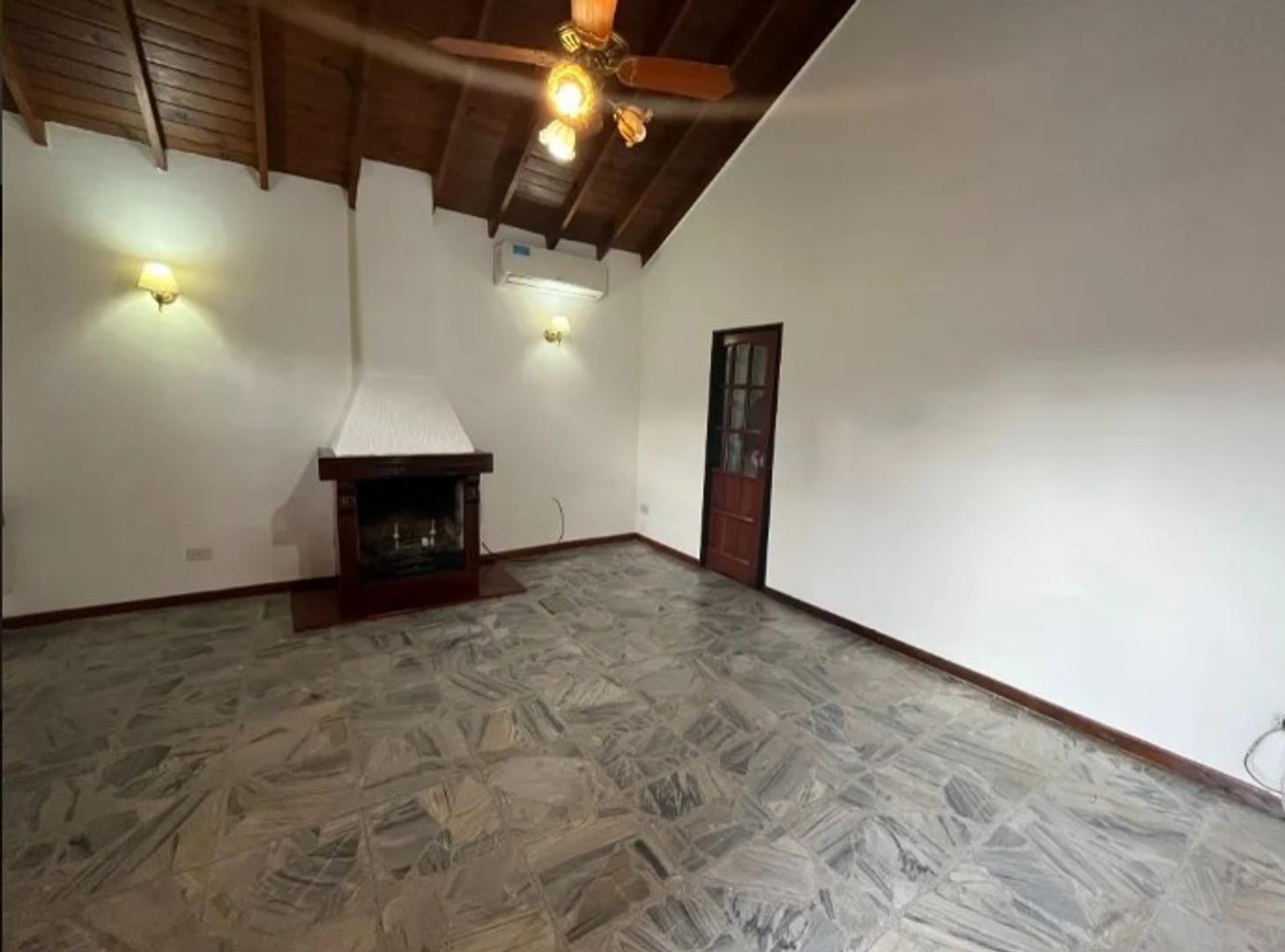 Casa en Venta en Pilar, USD 125.000