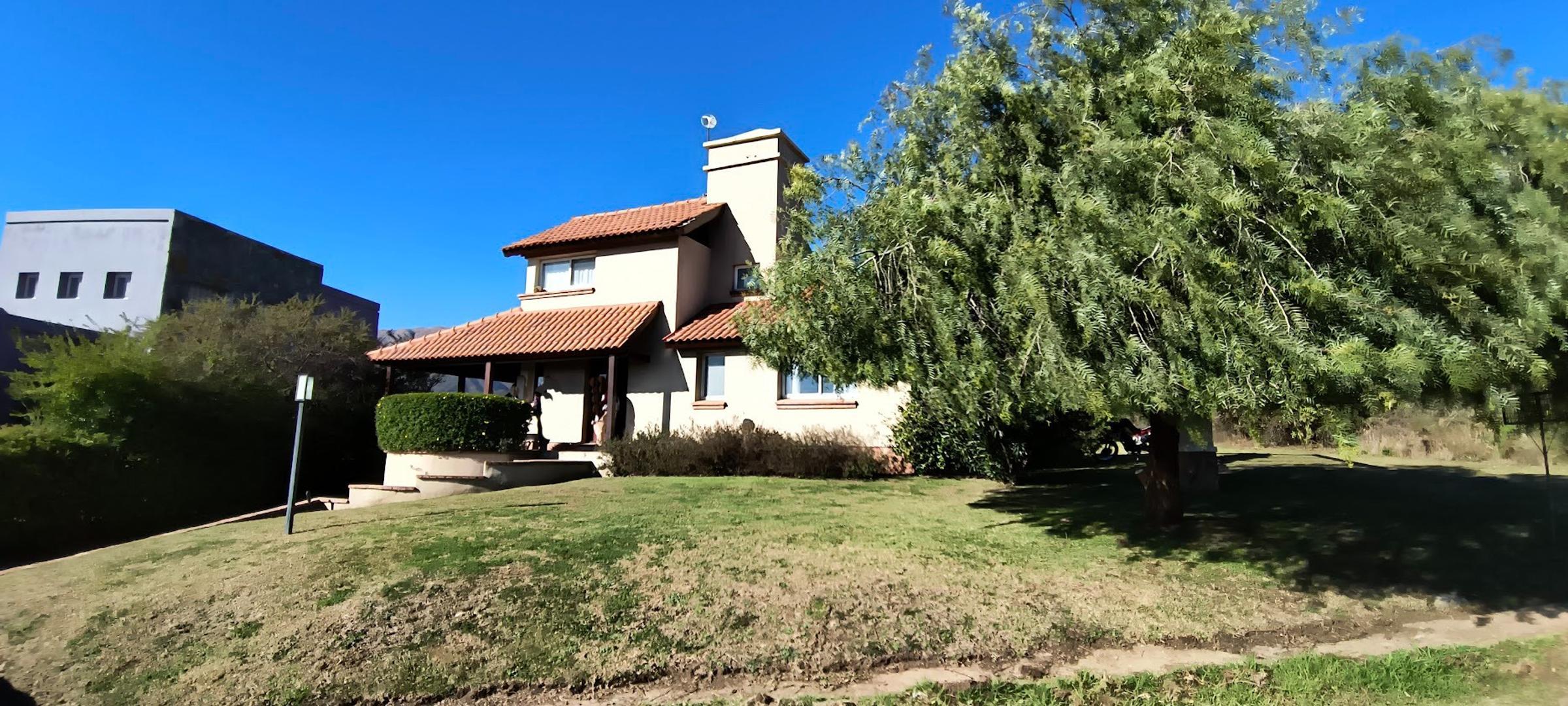 Casa en Venta en Las Cascadas, USD 158.000