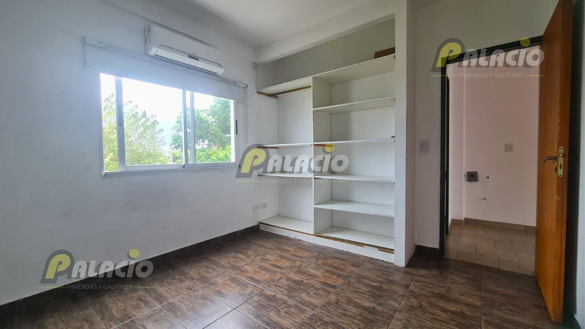 Amplio depto. 2 amb en venta en Villa Bosch