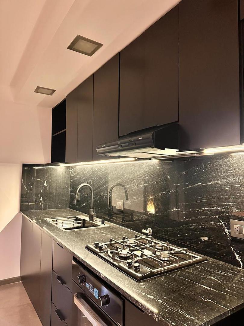 Casa estilo Loft  con 4 ambientes y  1 dormitorio  en Valle Escondido en complejo con seguridad