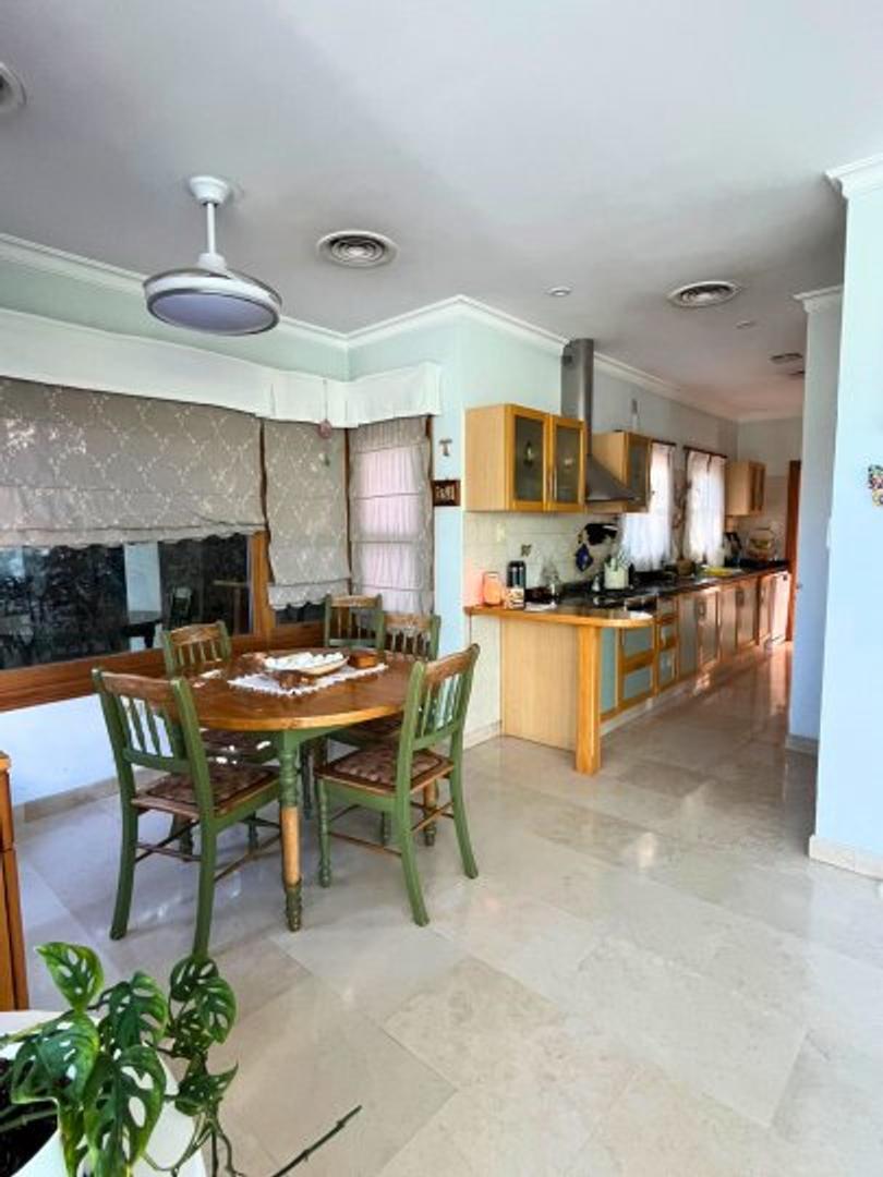 B1885 Guillermo Enrique Hudson, Provincia de Buenos Aires, Argentina , Piso 2