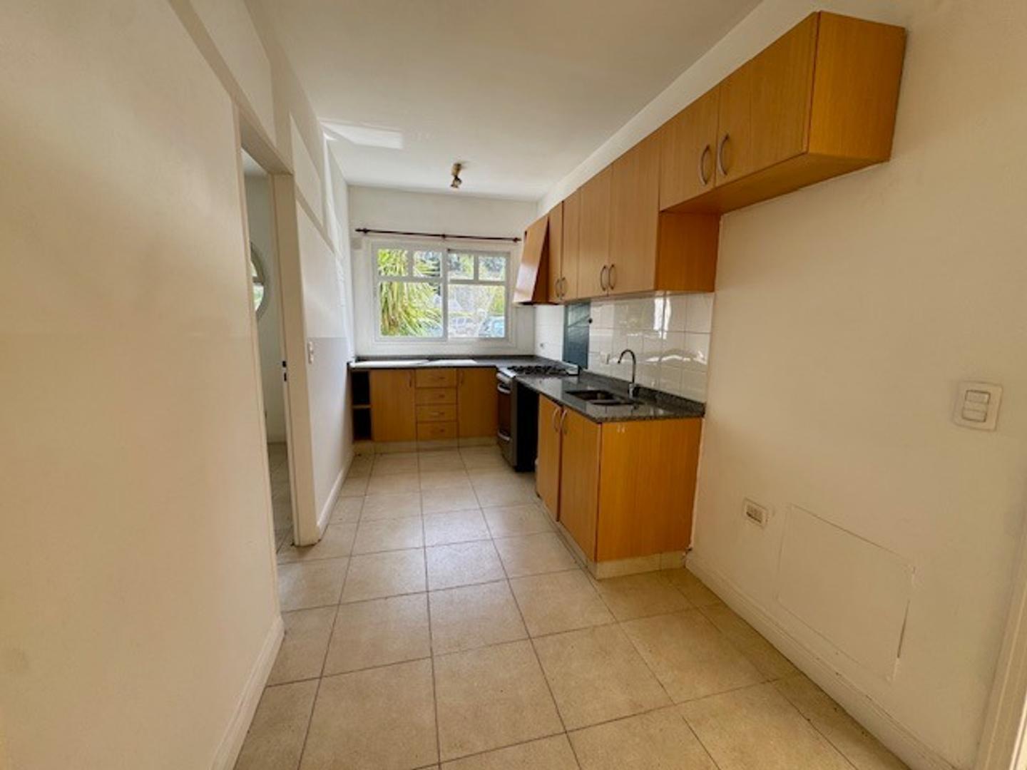 Casa en Alquiler al Oeste