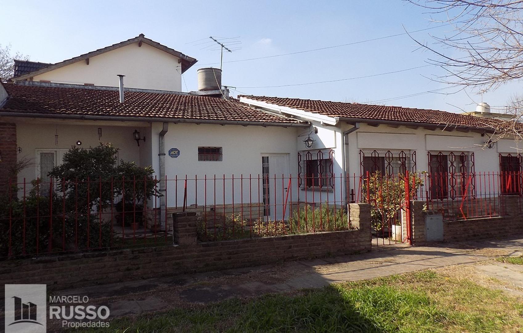 CHALET 4 AMBIENTES – Bº LUNA