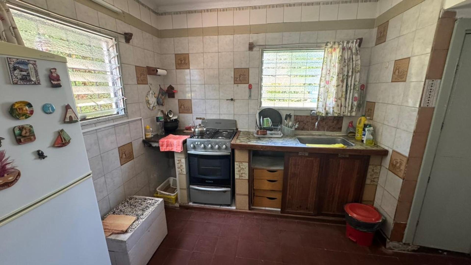 Casa 3 ambientes con 1 baño