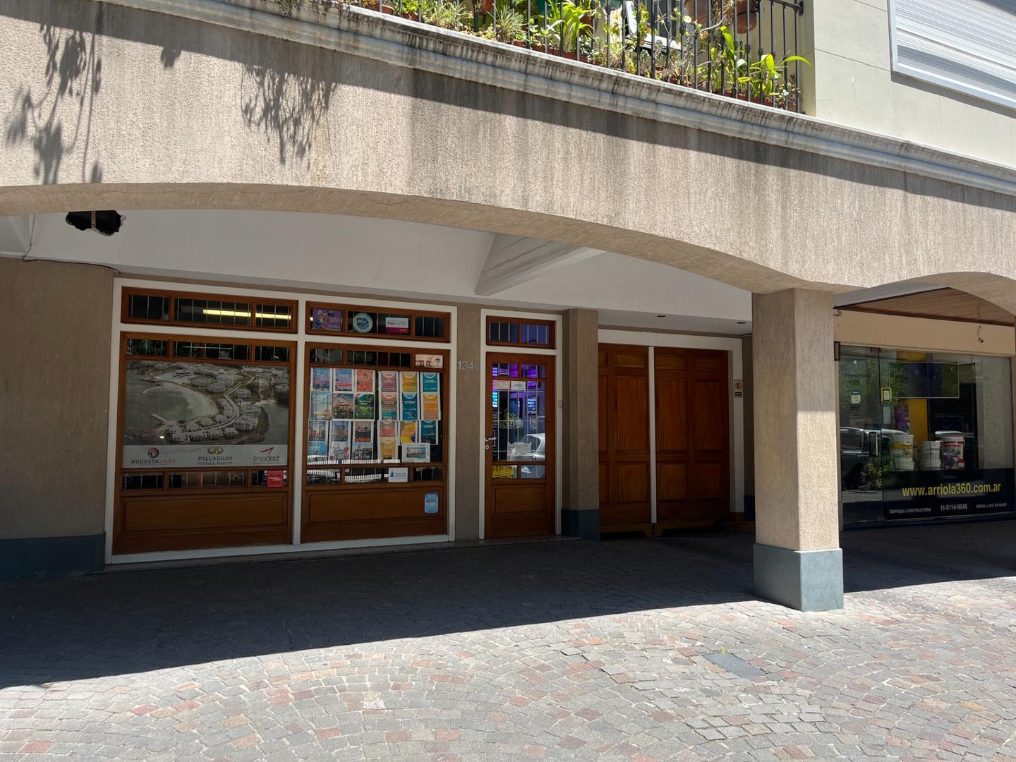 Adrogue venta local comercial c/baño y deposito