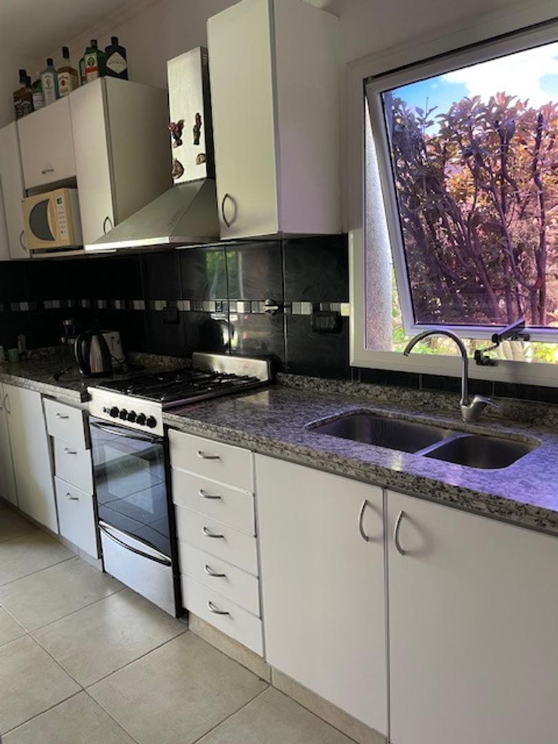 Casa en alquiler anual barrio La cañada Los Tilos