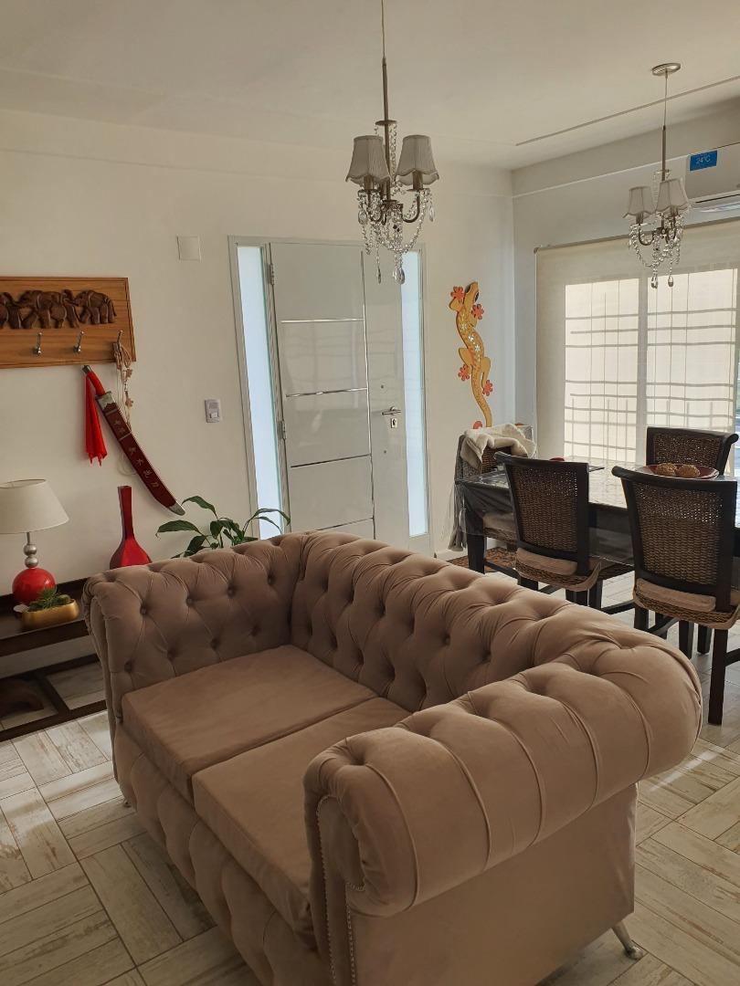 Depto Tipo Casa en Venta con 1 cocheras