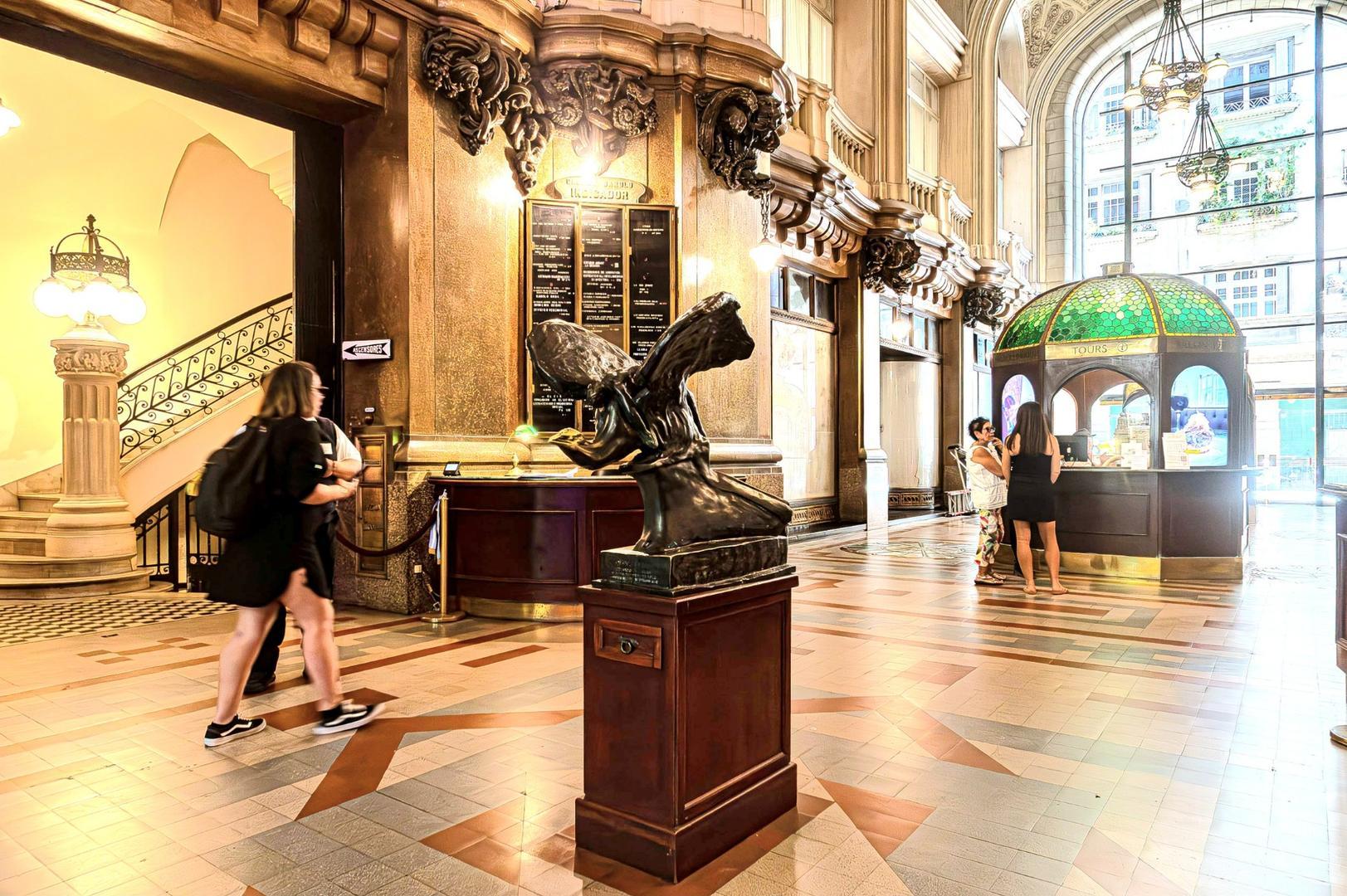 Oficina en Alquiler 100 años