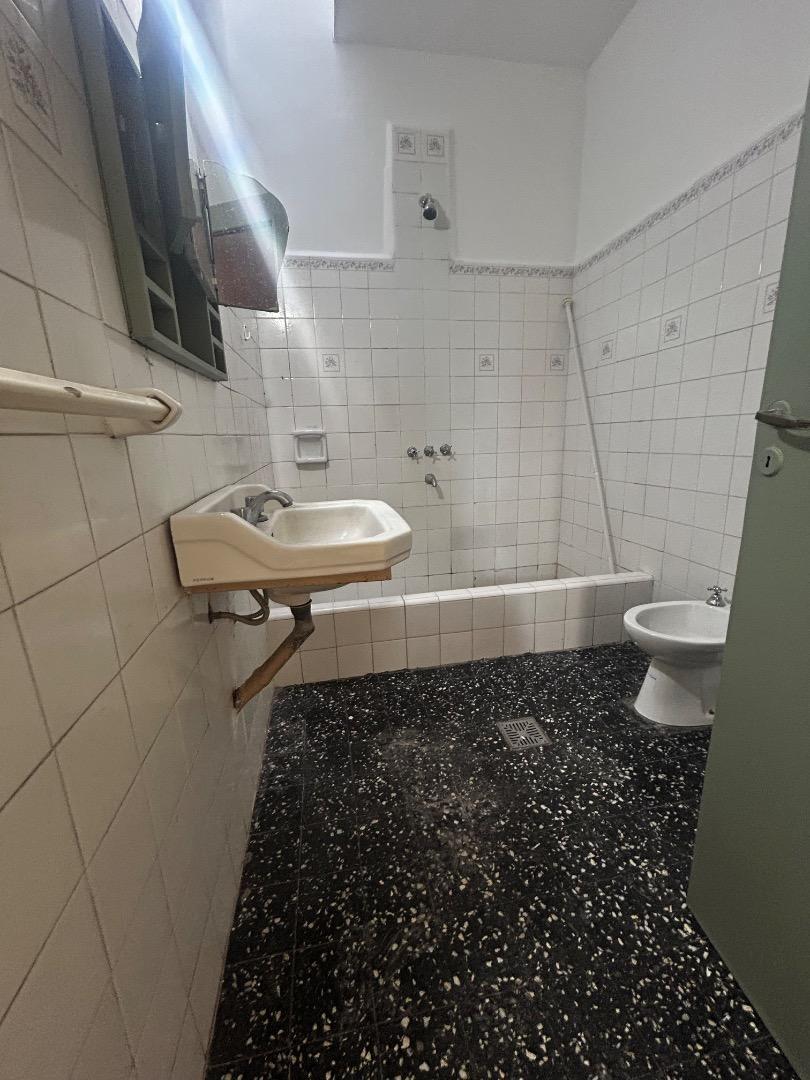 Depto Tipo Casa en Alquiler en Floresta, $ 800.000