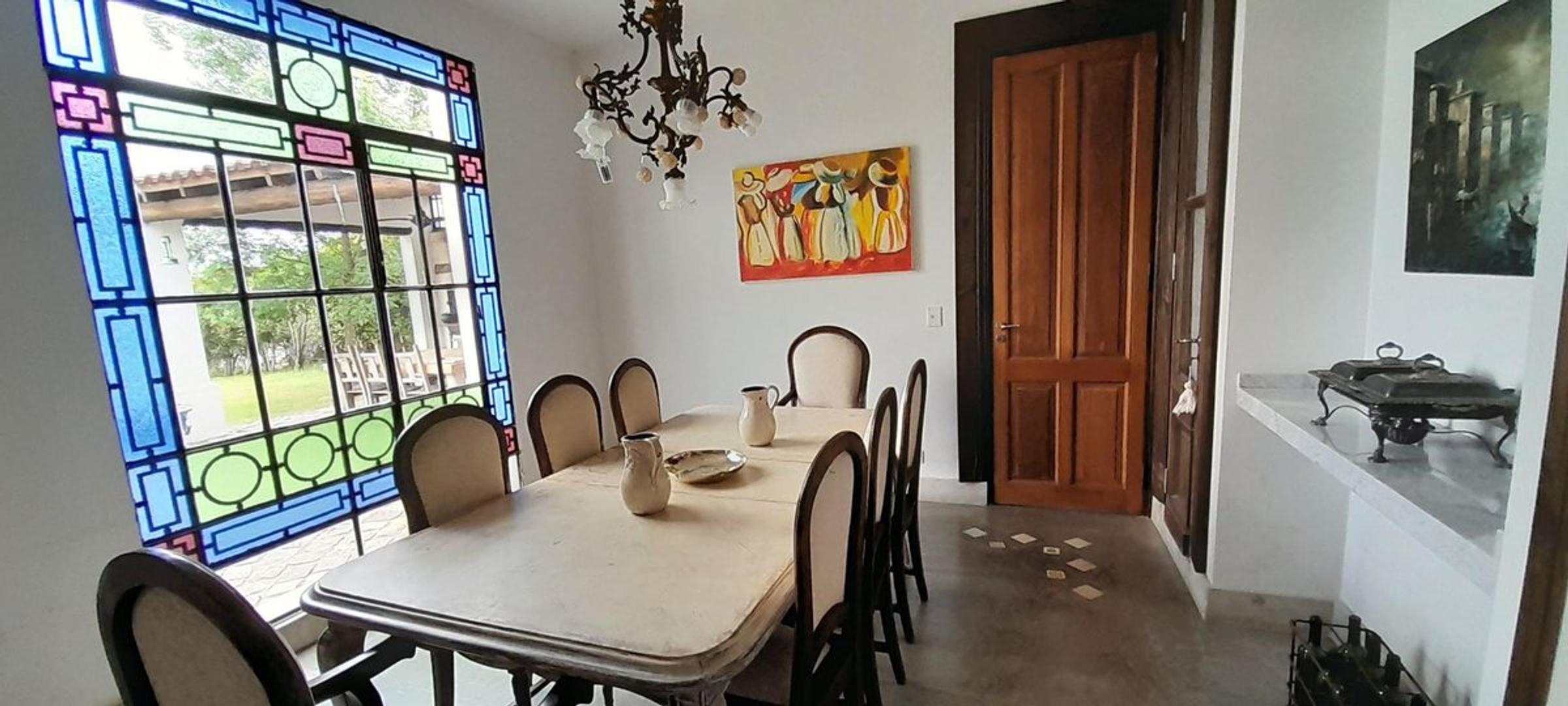 Casa 4 ambientes con 3 baños