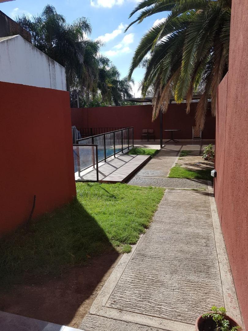 Departamento en Alquiler en Alto Alberdi, $ 785.000