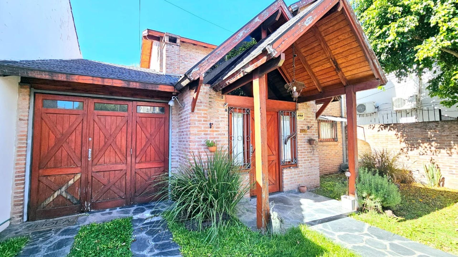 CASA EN LOTE PROPIO EN VENTA
